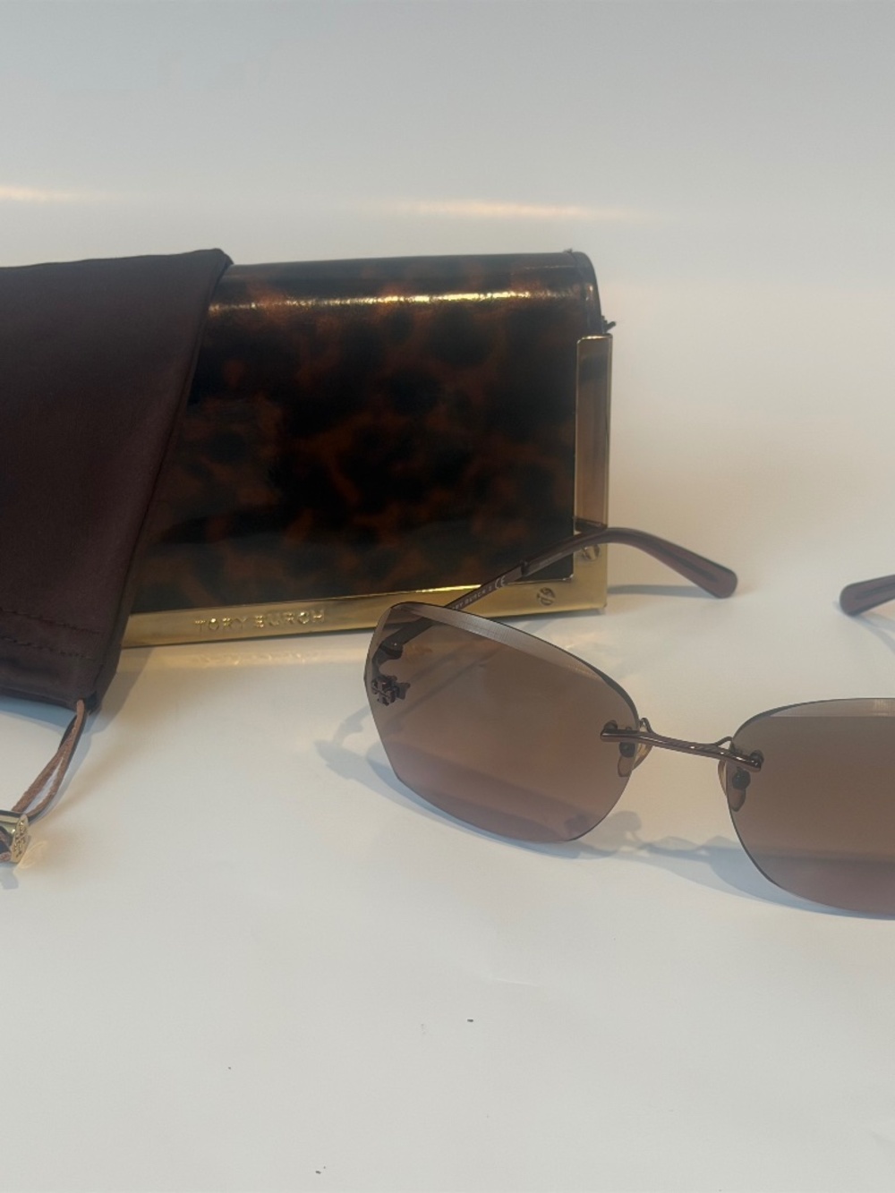 Tory Burch TY6016 Sunglasses + Case
